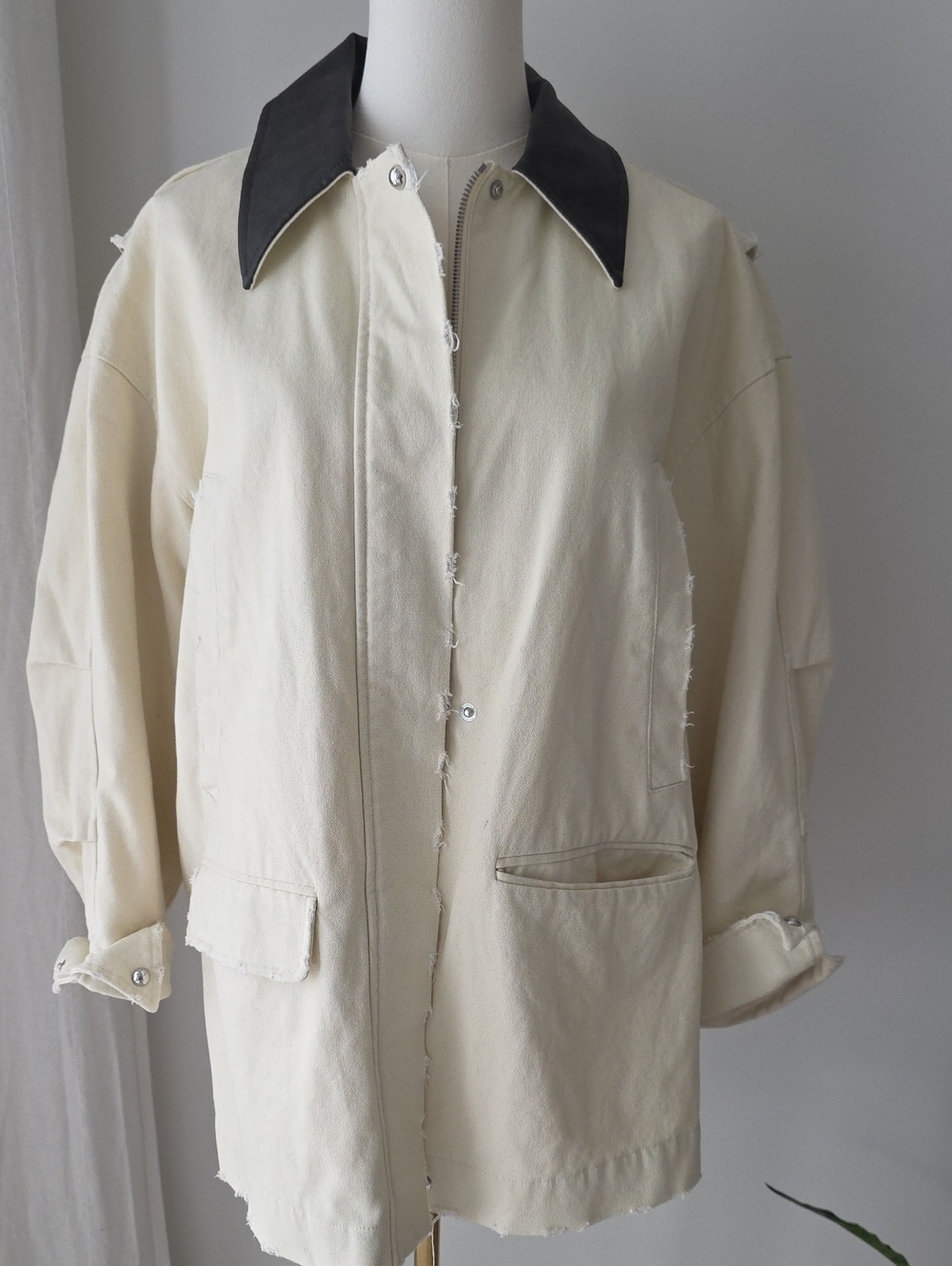 APPARIS Women's Utility Jacket in Cream & Black Like New